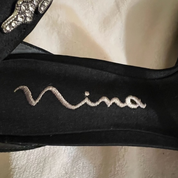 Nina Glam Formal Party Event Garcia Black Luster Satin Embellished Heels Sz 7.5 - Picture 6 of 10